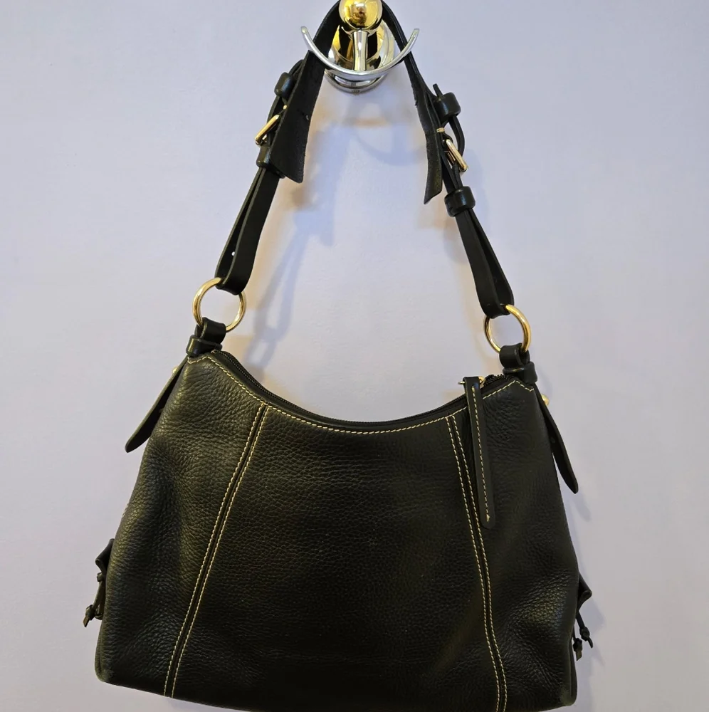 Dooney & Bourke Black Pebbled Leather Hobo Shoulder Bag - EUC #131 - Picture 2 of 9